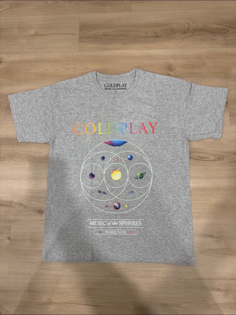 Men’s XL Coldplay Gray Music of the Spheres 2023 Tour Short-Sleeve Graphic tee